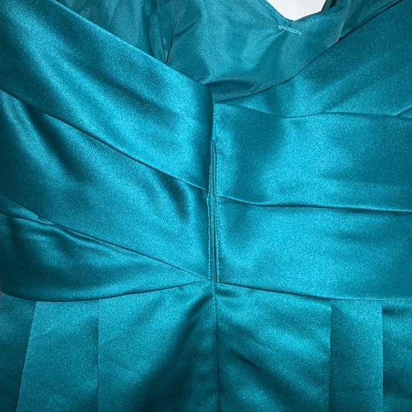 David’s Bridal jade green strapless satin mini Sz 8 pleated bodice skirt lined - Picture 5 of 7